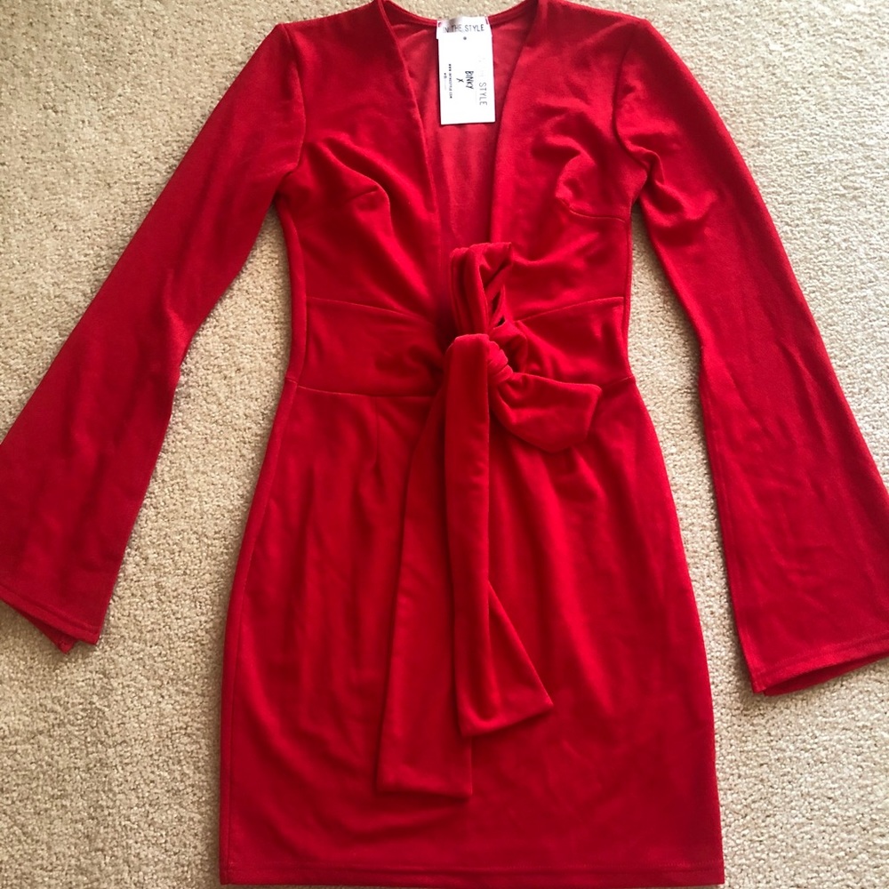 In The Style red dress. Size 6/small NWT